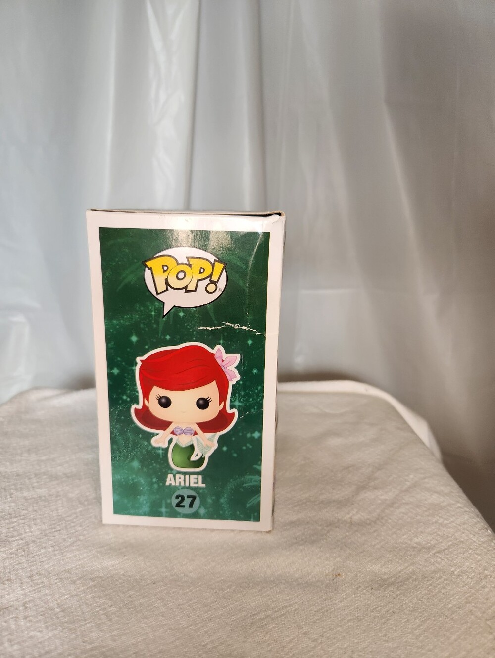 Funko Pop! Disney Ariel Vinyl Figure - Red & Green - Picture 6 of 7